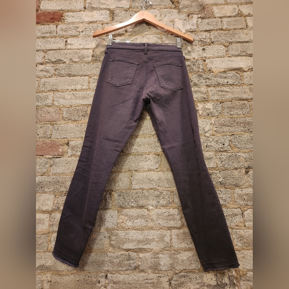 J Brand distressed jeans. Grey. Size 27. - Picture 6 of 6